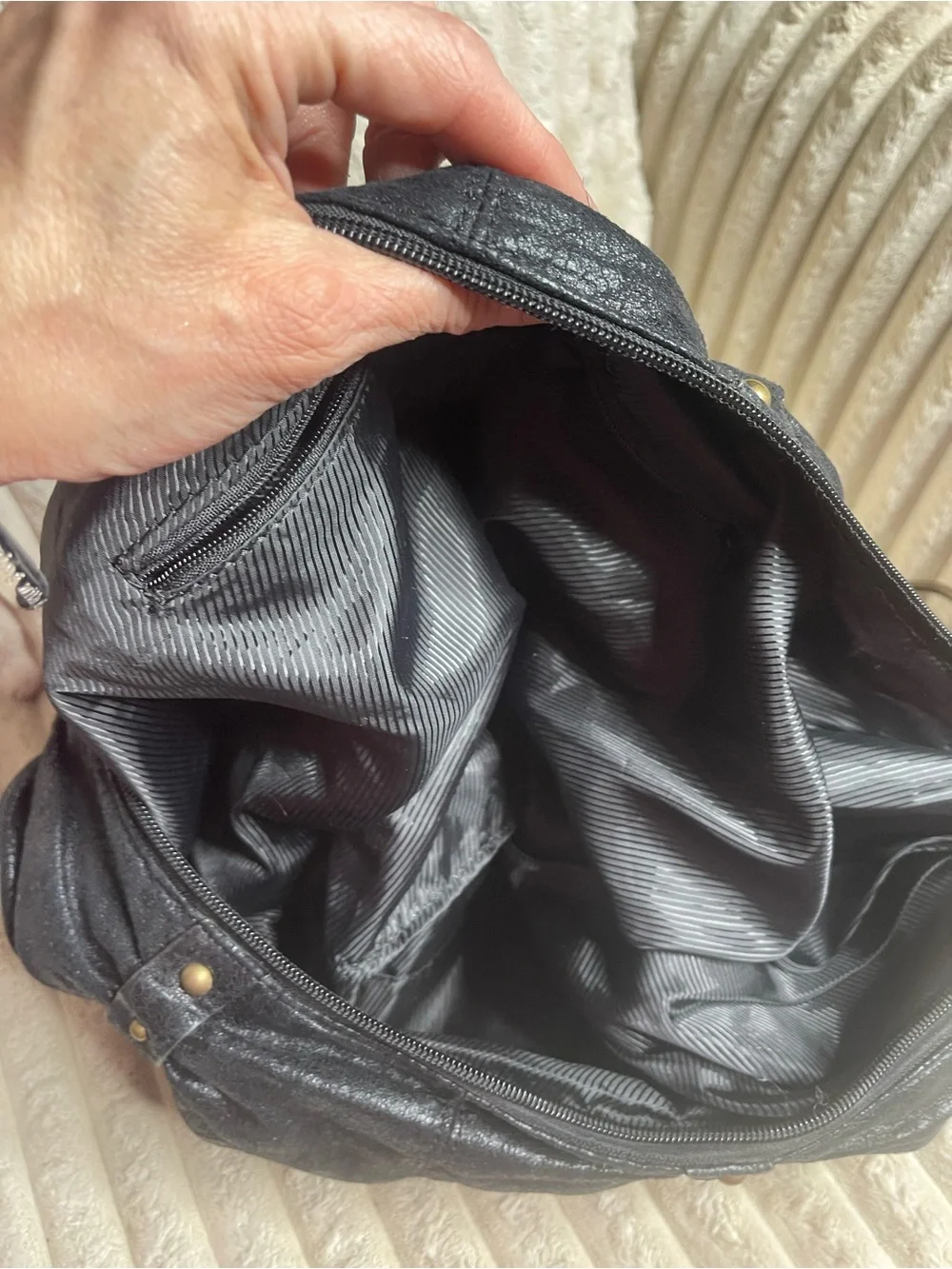 Vintage Gustto Black Leather Pleated Hobo Shoulder Bag Gold Studded Large